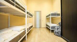 Гостиница Ussuri-Hostel Екатеринбург Место на двухъярусной кровати в общем 8-местном номере для мужчин-5